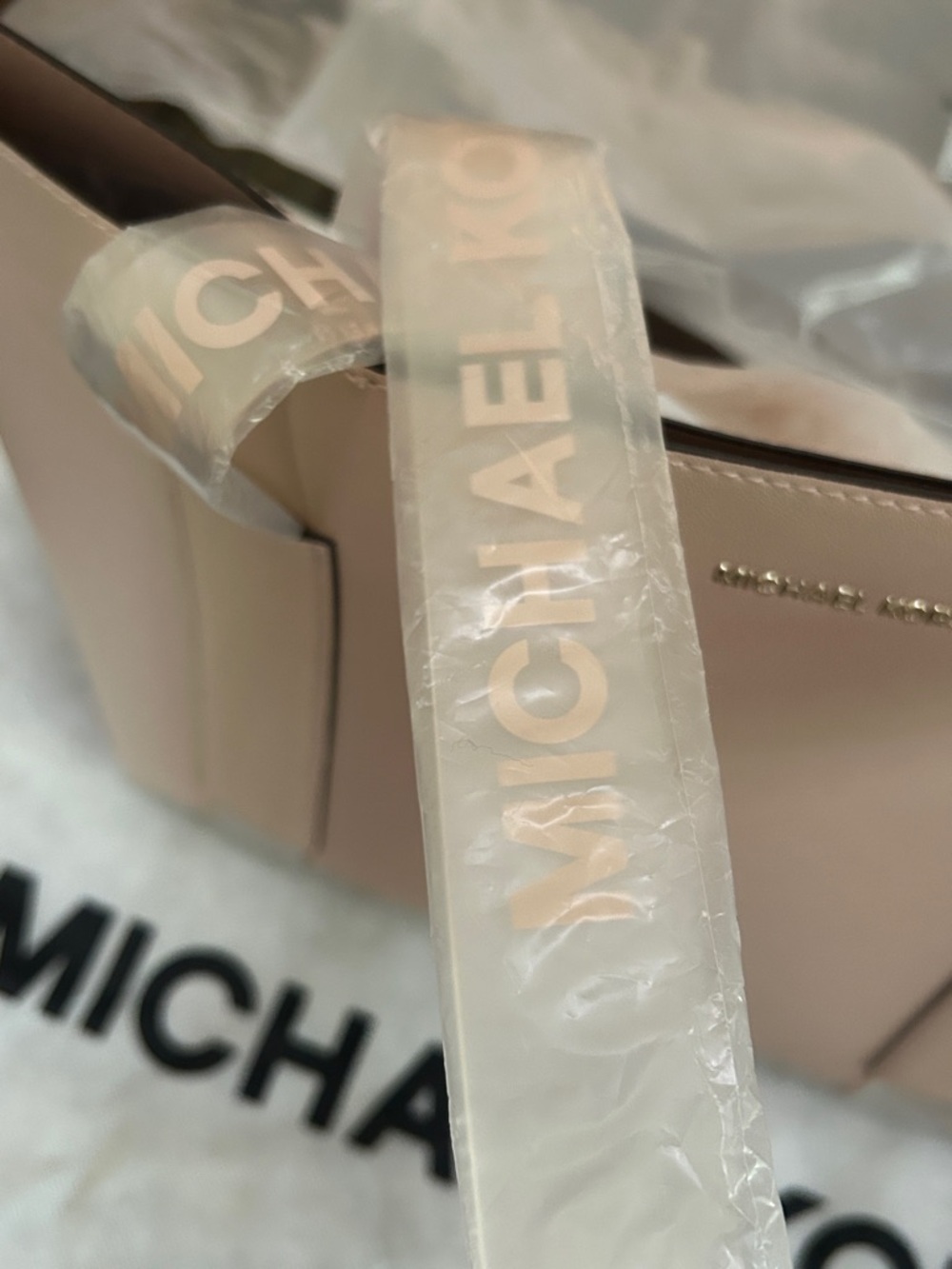 Michael Kors Blush Pink Iconic Tote  Bag - Picture 2 of 9